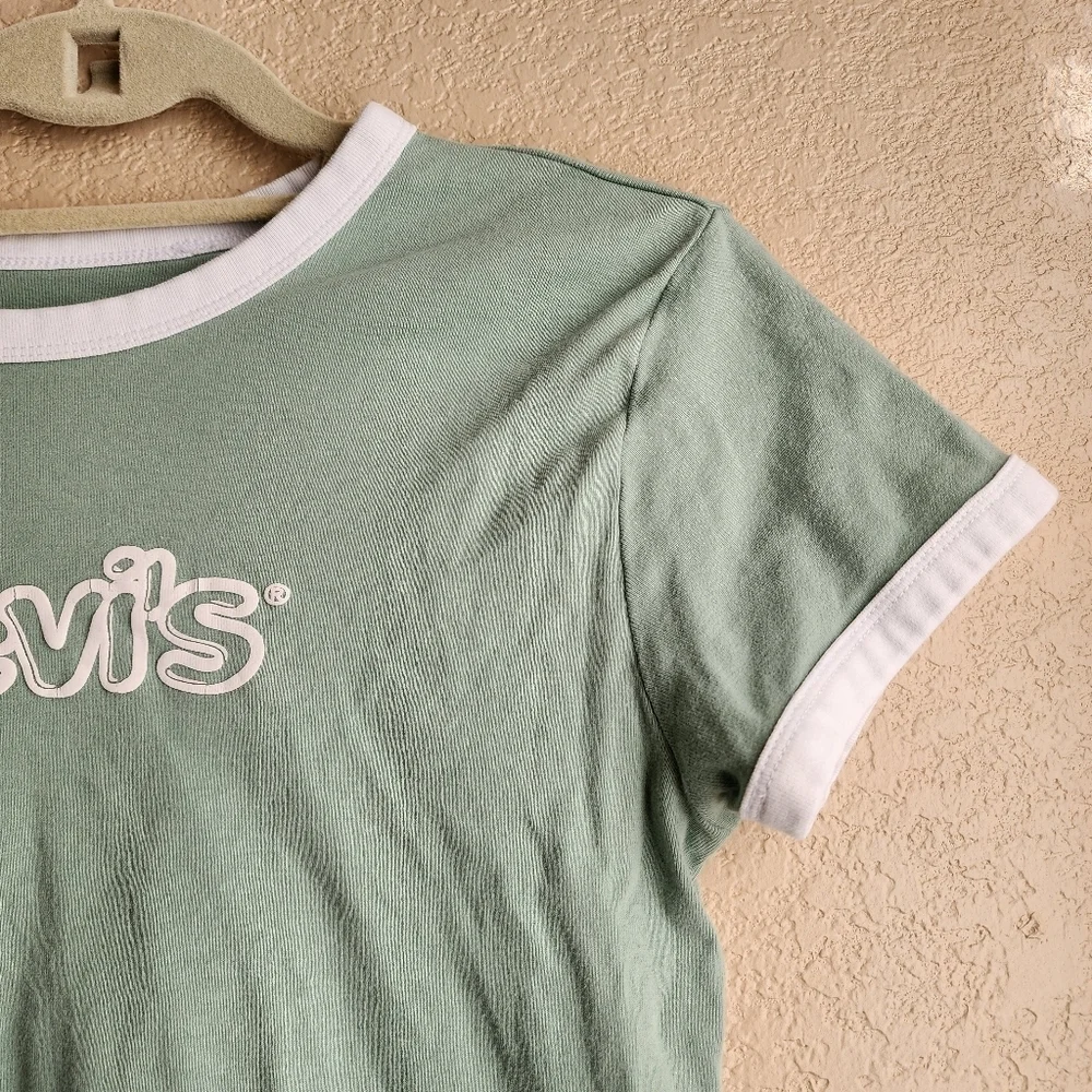Levi's green and white crop top Short sleeve shirt Size L - Picture 6 of 9